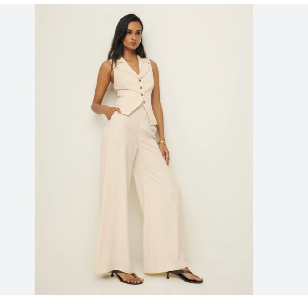 Reformation Taryn Two Piece in Oyster color